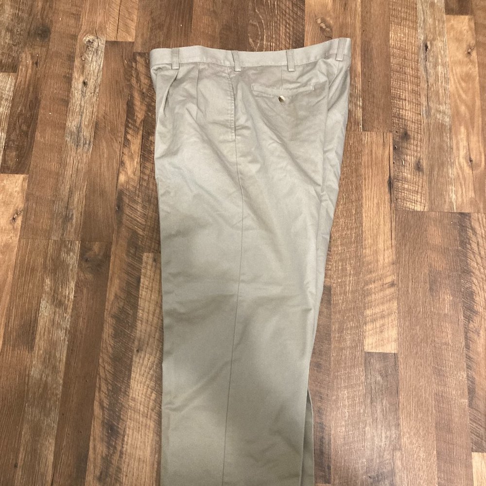 IZOD Men's Chino pleated pants 36X34